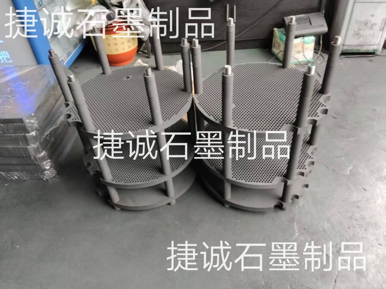 高純度石墨燒結盤，石墨盤，高純石墨盤，石墨盤加工，推板爐石墨盤，鐘罩爐石墨盤，石墨盤加工廠，石墨盤生產(chǎn)廠家